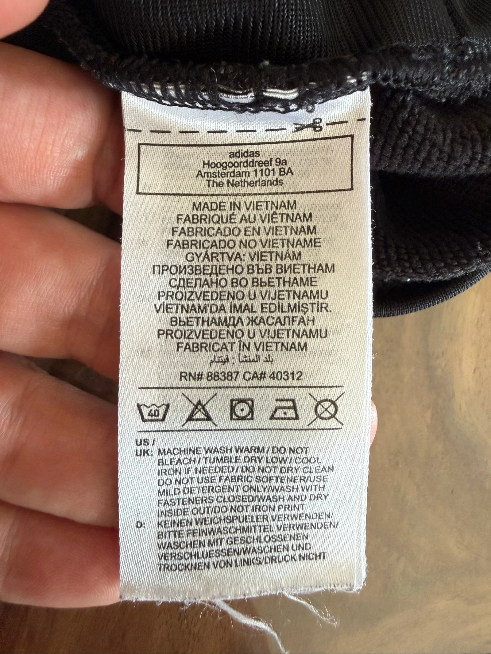 Veste Adidas Criança 9-10 Anos 140 Preta & Branca com Zíper – Muito Bom Estado – photo 7